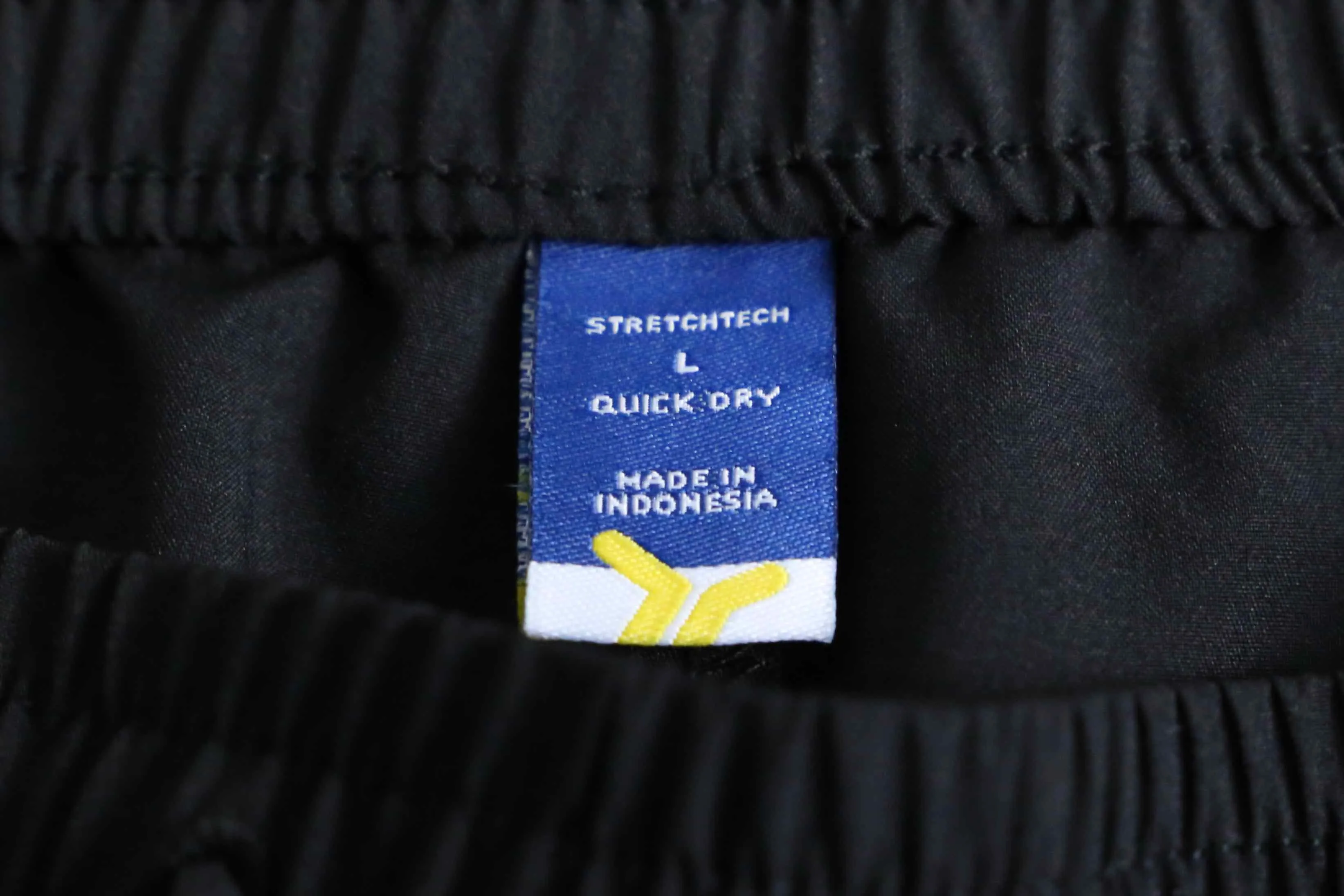 black wide easy cargo pants