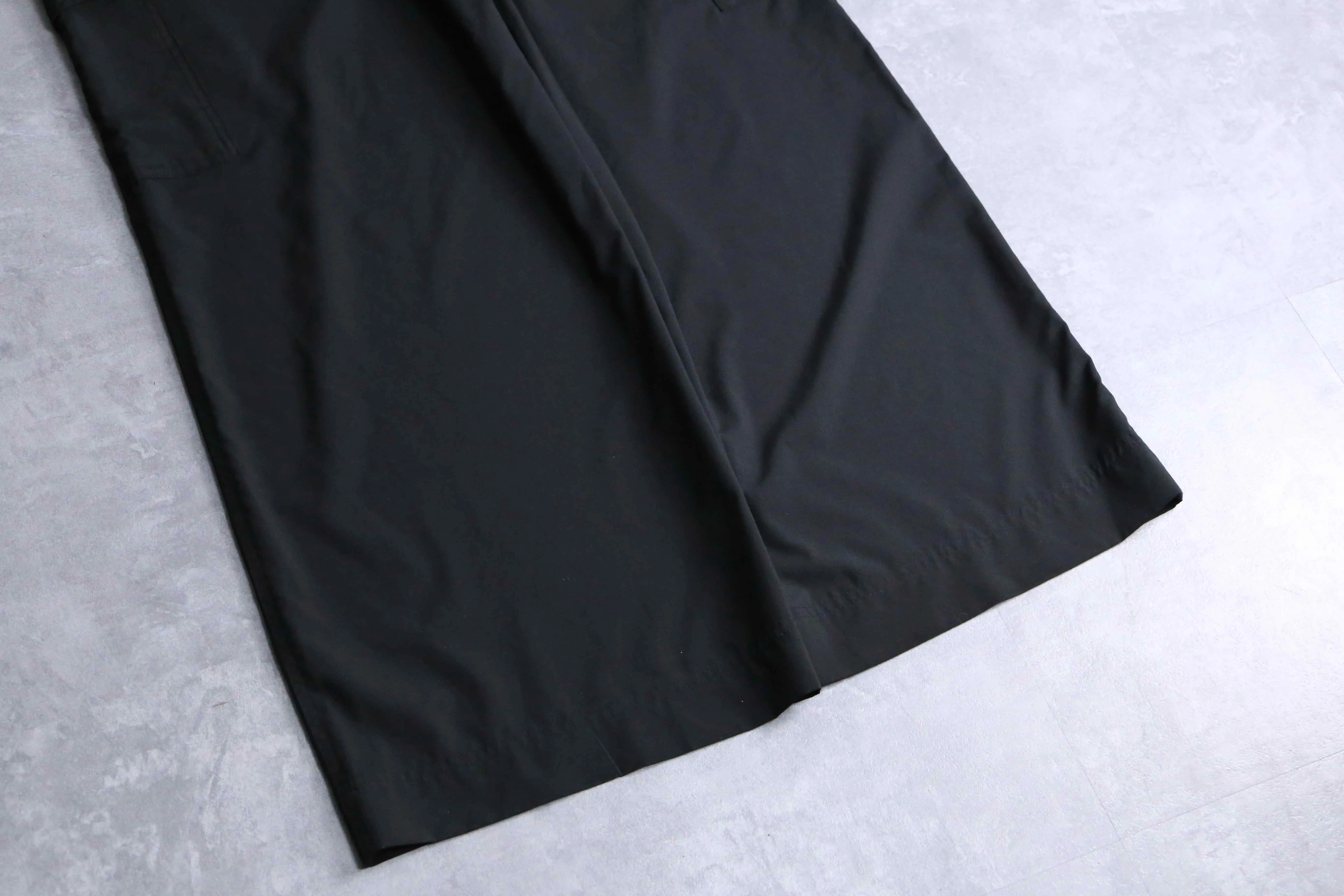 black wide easy cargo pants