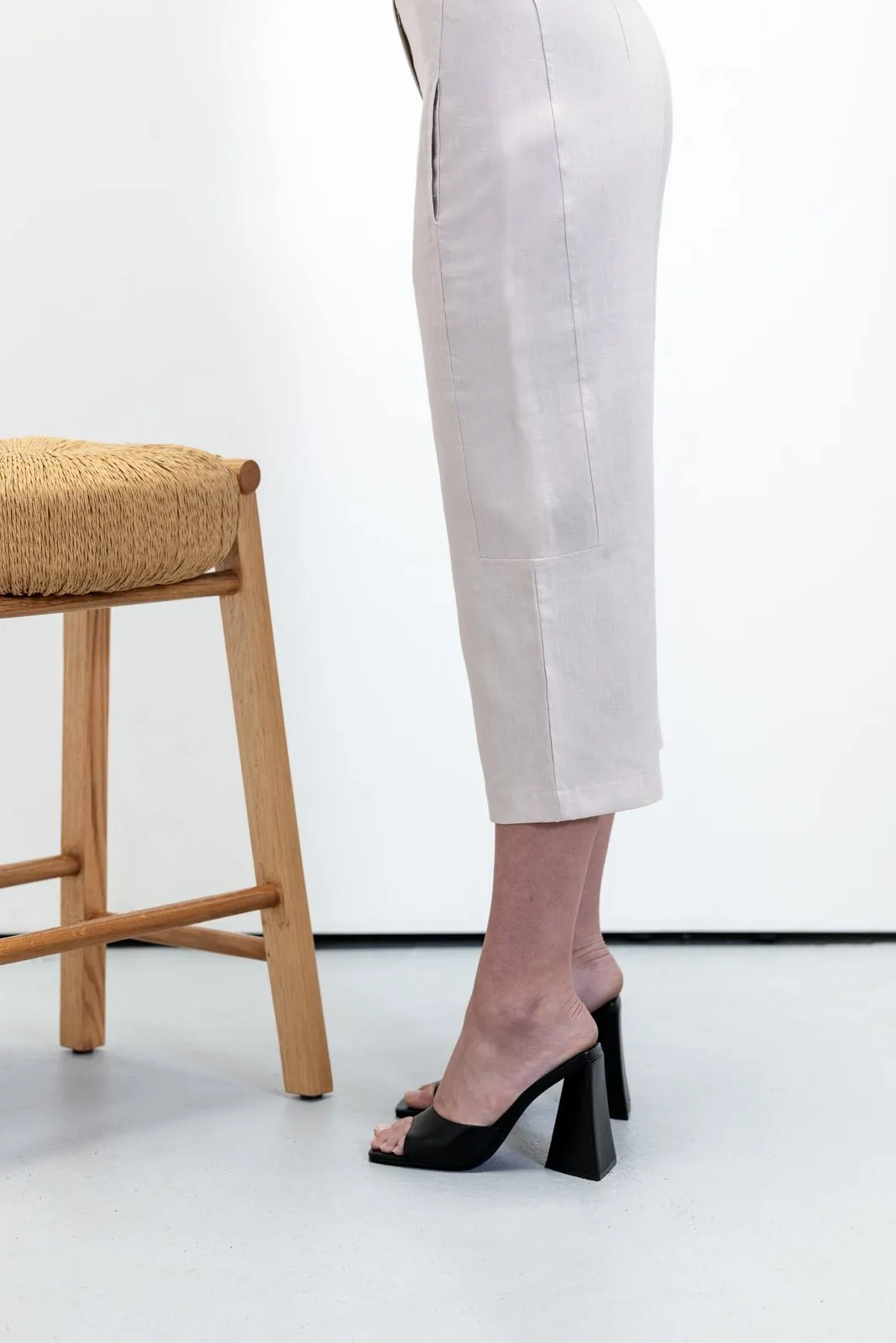 Charlie Panelled Pants – Tailored Linen for Everyday Wear