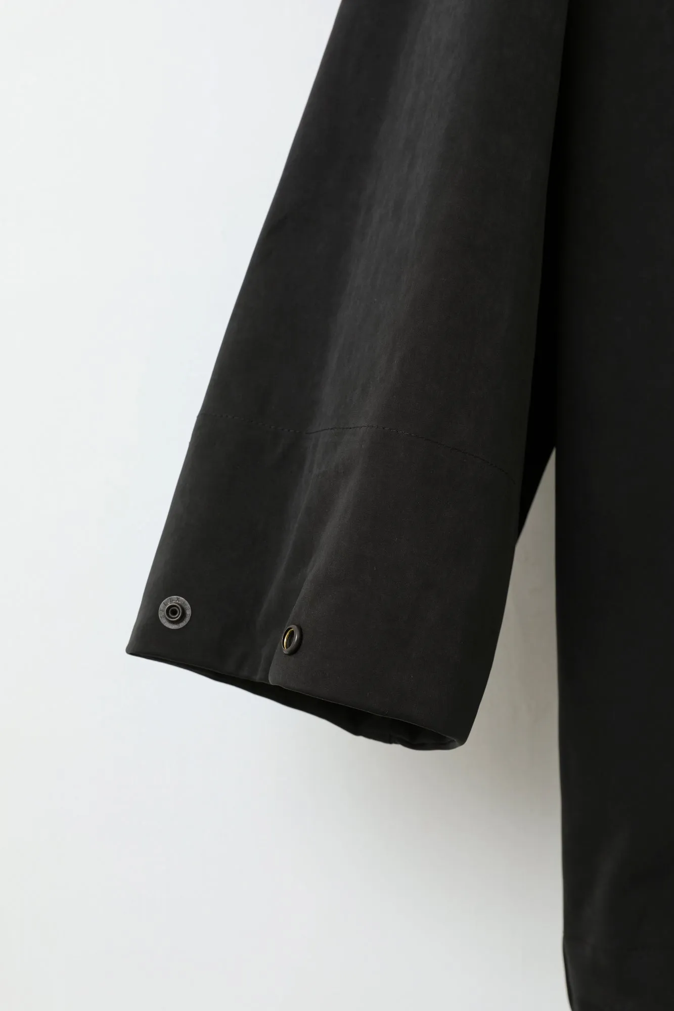 kontor / ADJUSTABLE ANORAK