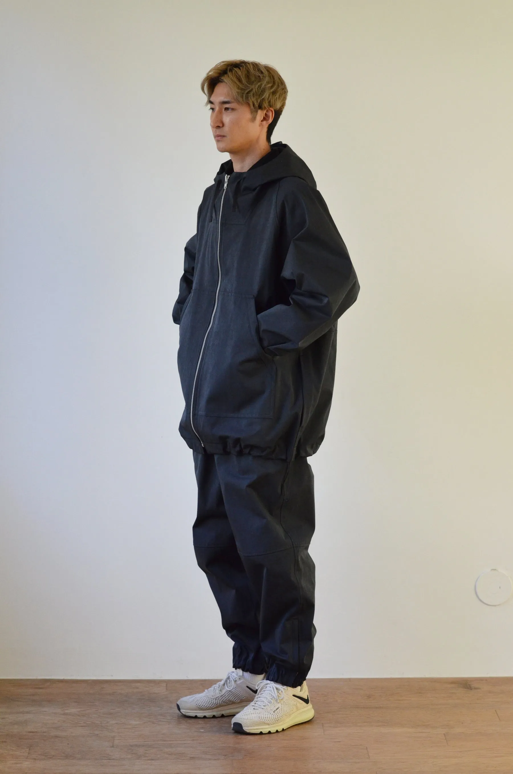 kontor / ADJUSTABLE ANORAK