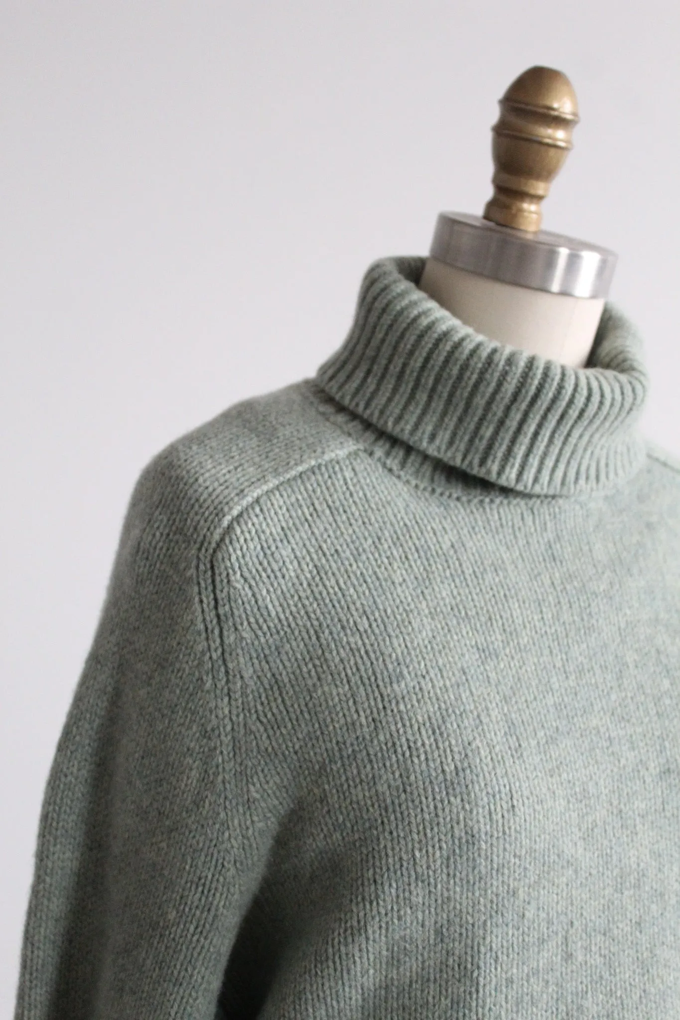 lambsear wool turtleneck