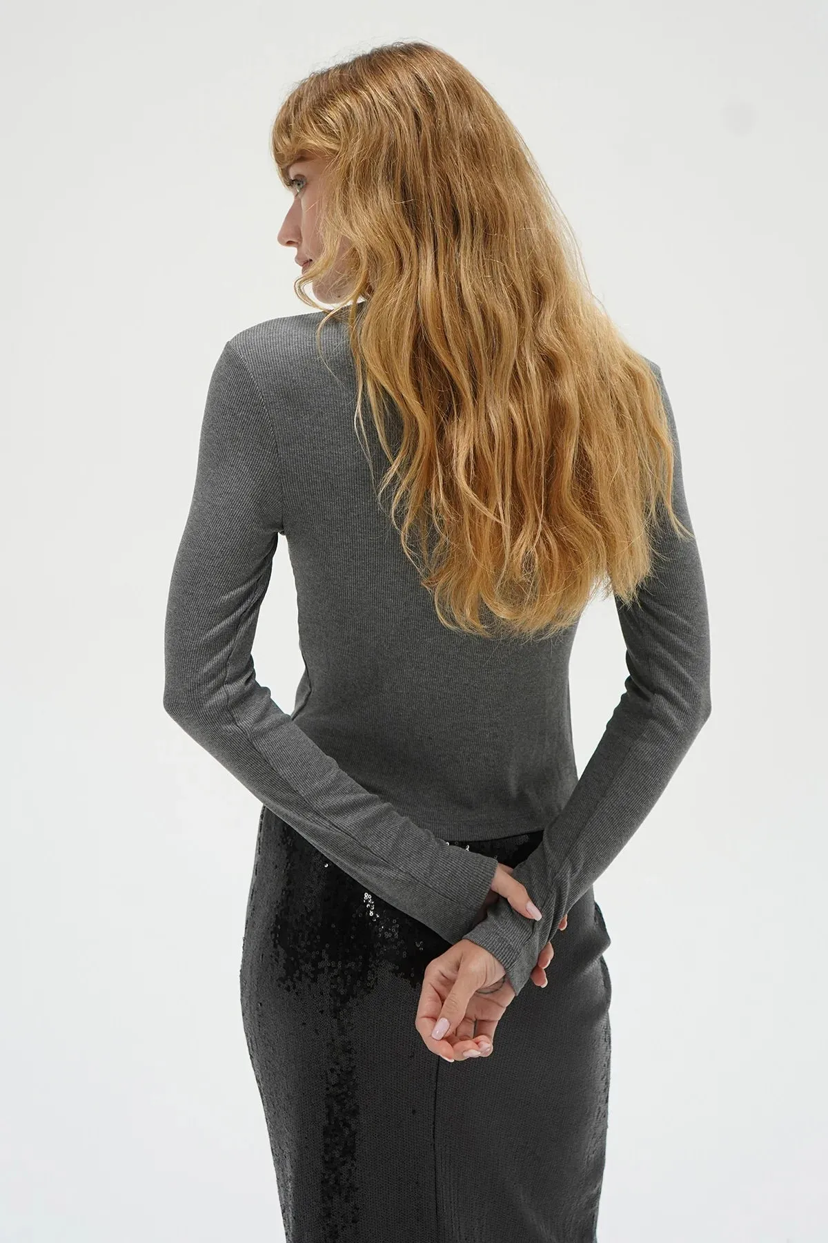 LNA Gabriella Ribbed Snap Henley in Grey