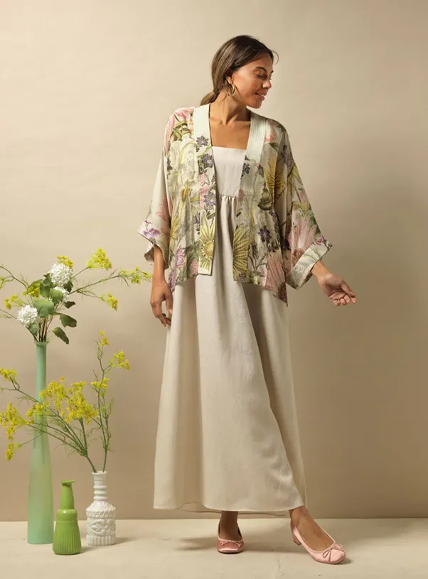 ONE HUNDRED STARS | Short Kimono Daisy Stone