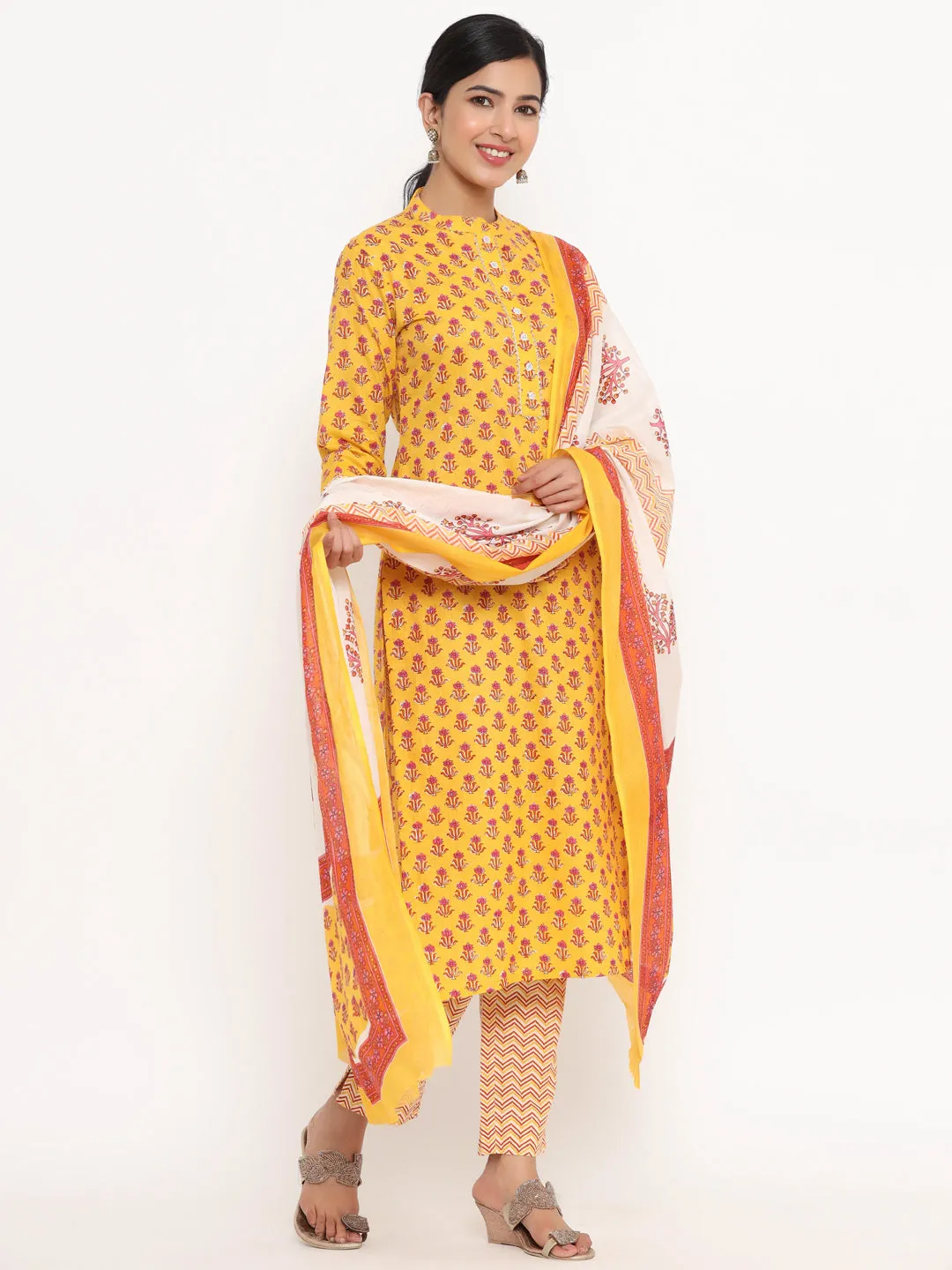 Women Yellow Cotton Kurta Set With Dupatta
